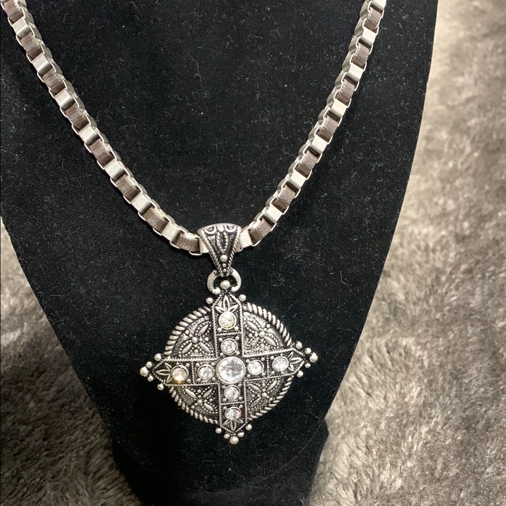 Elegant Cross Silver Pendant Necklace‎ with leather 8077 Western Style